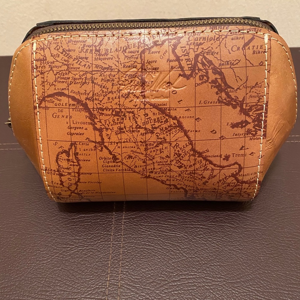 Patricia Nash leather make up case